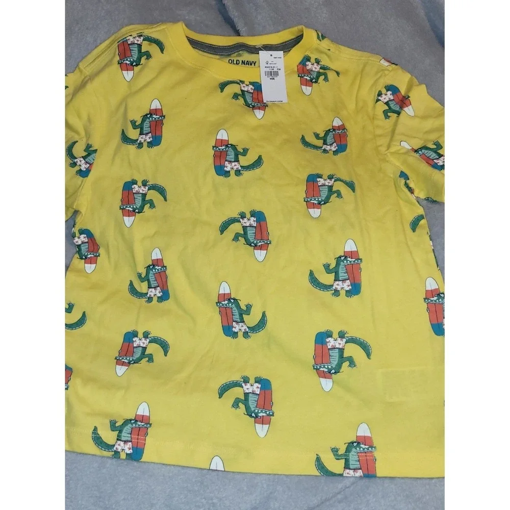 Old Navy boys shirts m‎ 8